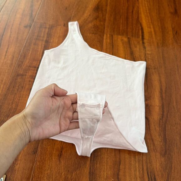 SKIMS Cherry Blossom Essential Bodysuit One Shoulder Bodysuit Size XXS/XS NWT - Picture 4 of 11